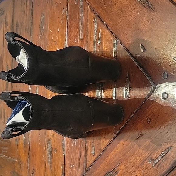 Vince Camuto Hillsy Bootie in Sequoia Tumbled Buff Goat Sz 7.5 - Picture 6 of 8